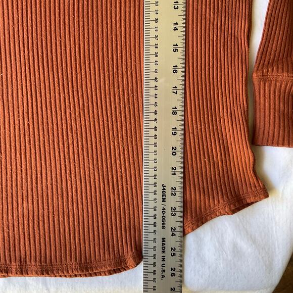 American Eagle Women’s Long sleeve Turtleneck Sweater size M, Solid Brown - Picture 3 of 8